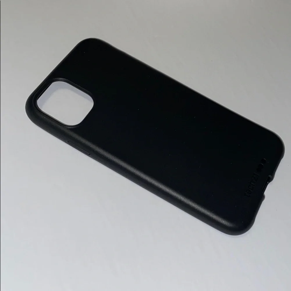 💜iphone 11 tech21 Hard PhoneCase